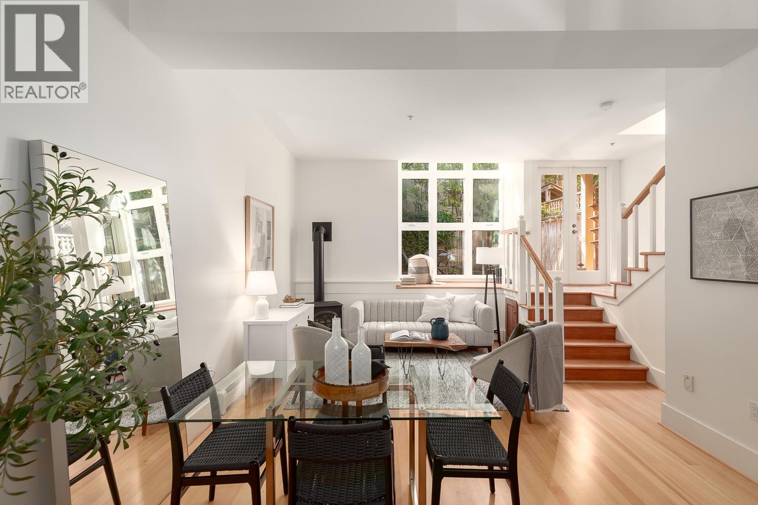 677 Heatley Avenue Unit 1, Vancouver, BC V6A 3G8