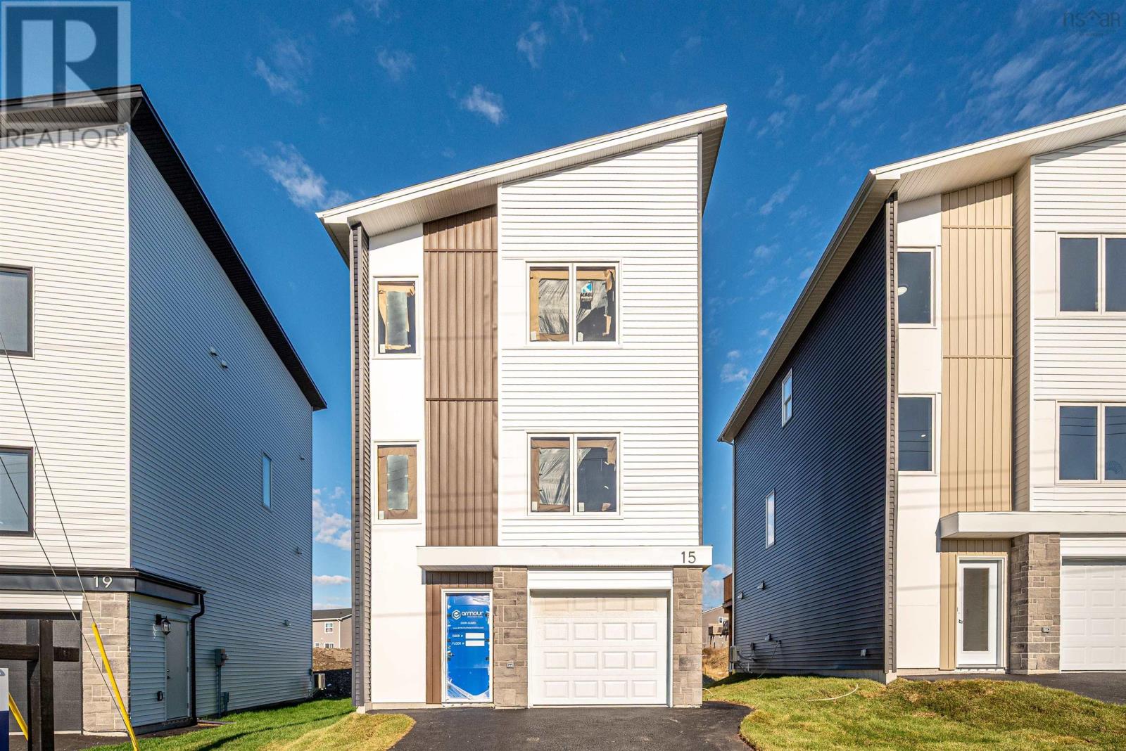 15 Rampart Ct, Beechville, NS B3T 0B0