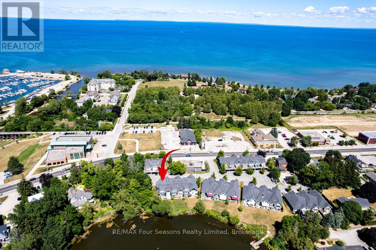 22 59 King St E, The Blue Mountains, ON N0H 2P0