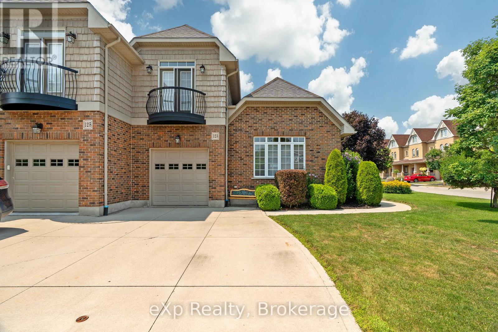 123 Long Dr, Stratford, ON N5A 7Y9