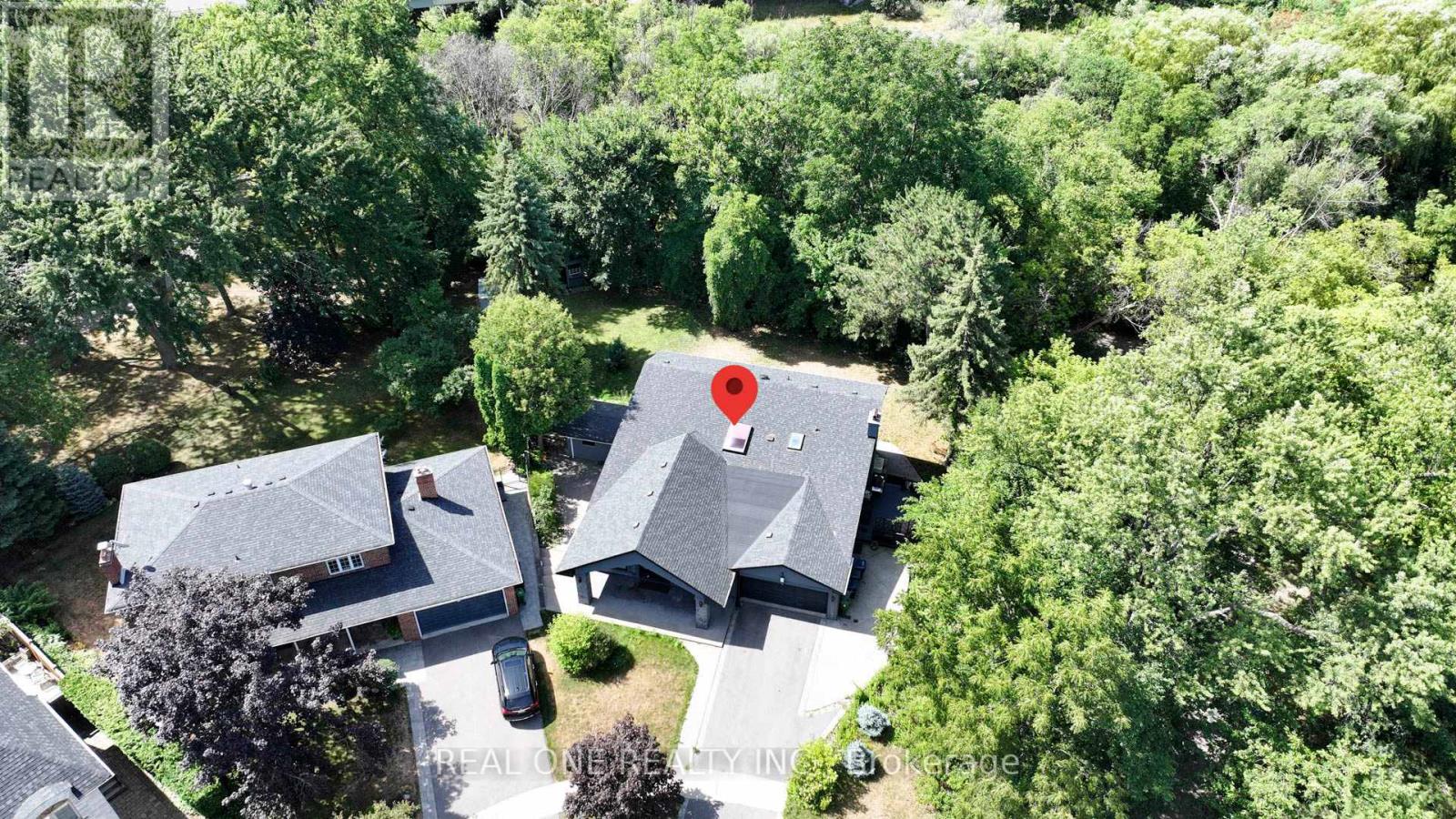 1 Manorpark Ct S, Toronto, ON M2J 1A1