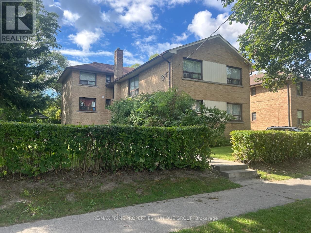 157 Berry Rd, Toronto, ON M8Y 1W4
