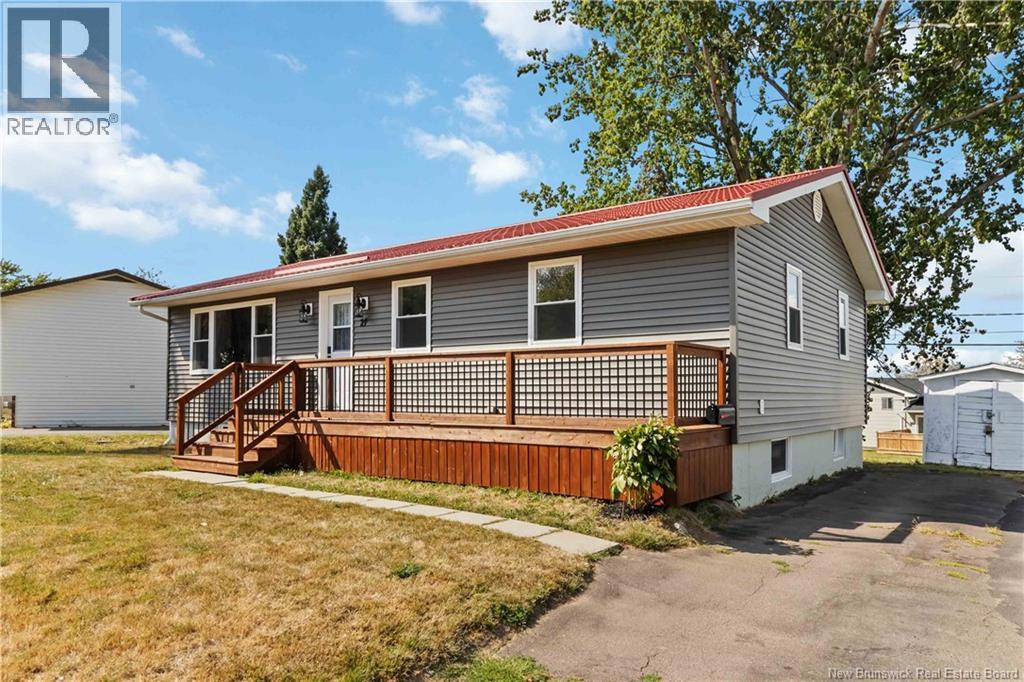 21 Teesdale St, Moncton, NB E1A 5K6