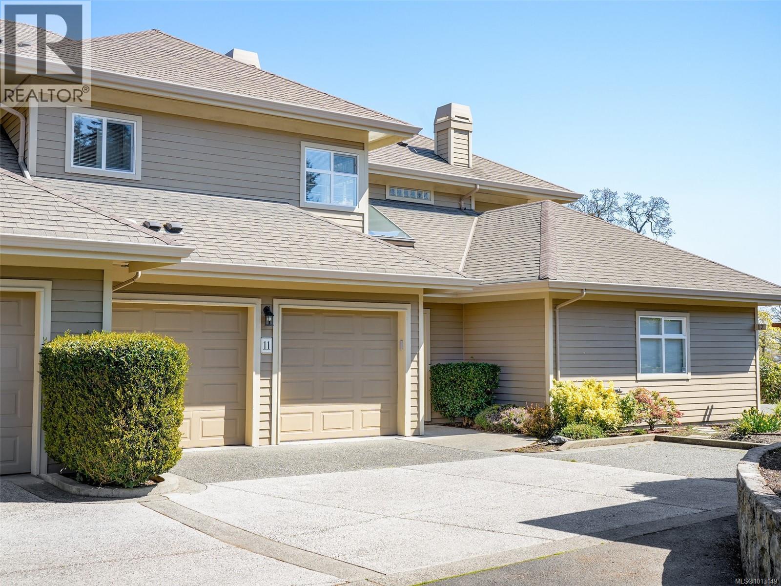 4522 Gordon Point Dr Unit 11 Dr, Saanich, BC V8N 6L4