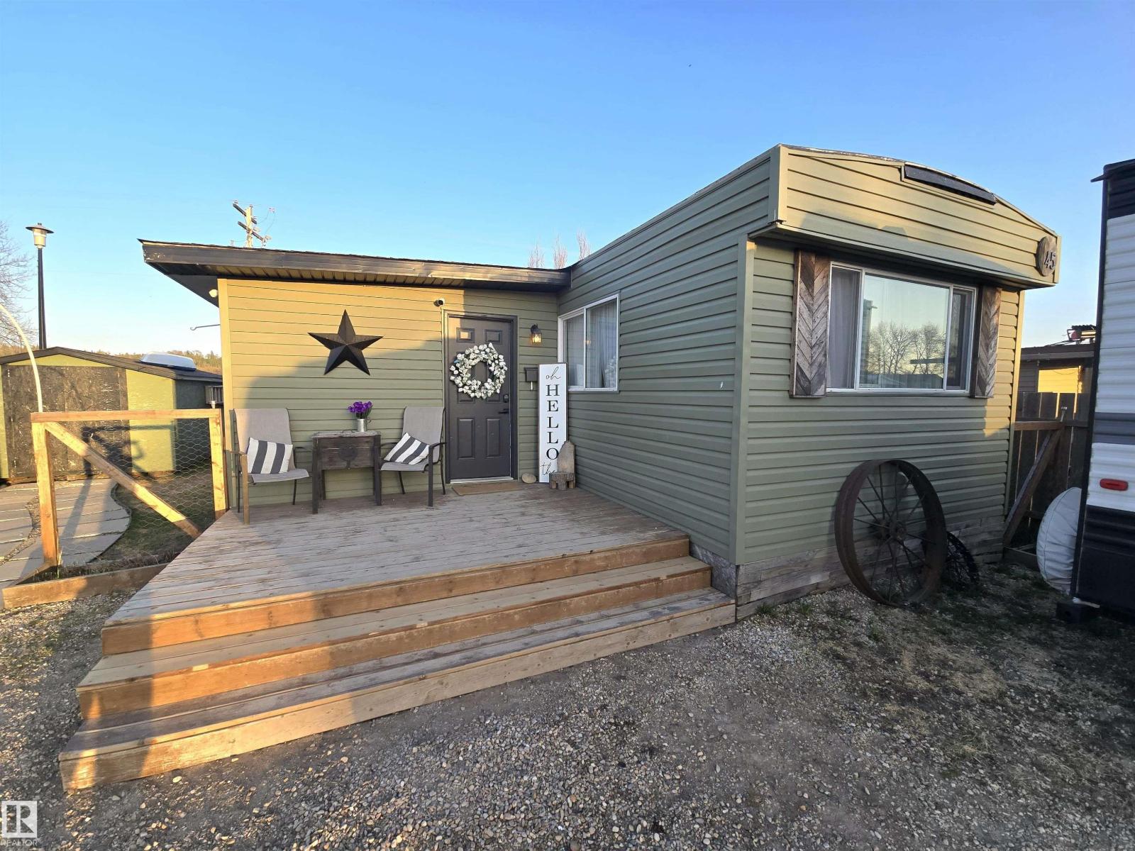 45 Riverside Trailer Ct, Whitecourt, AB T7S 1G6