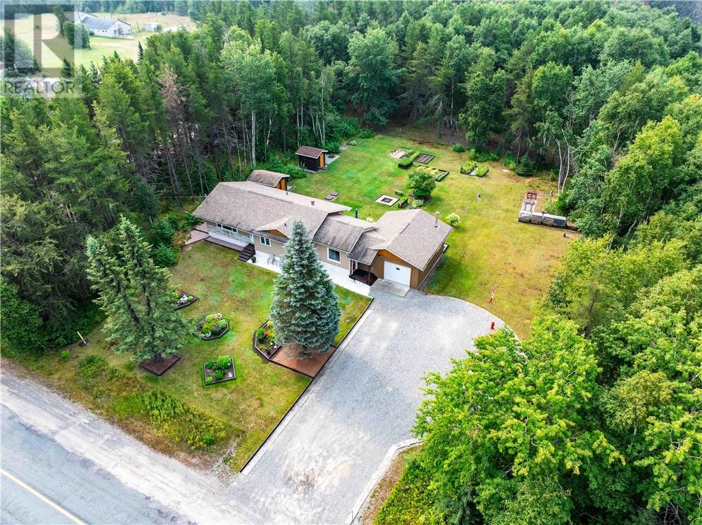 567 Guenette Dr, Hanmer, ON P3P 1V3