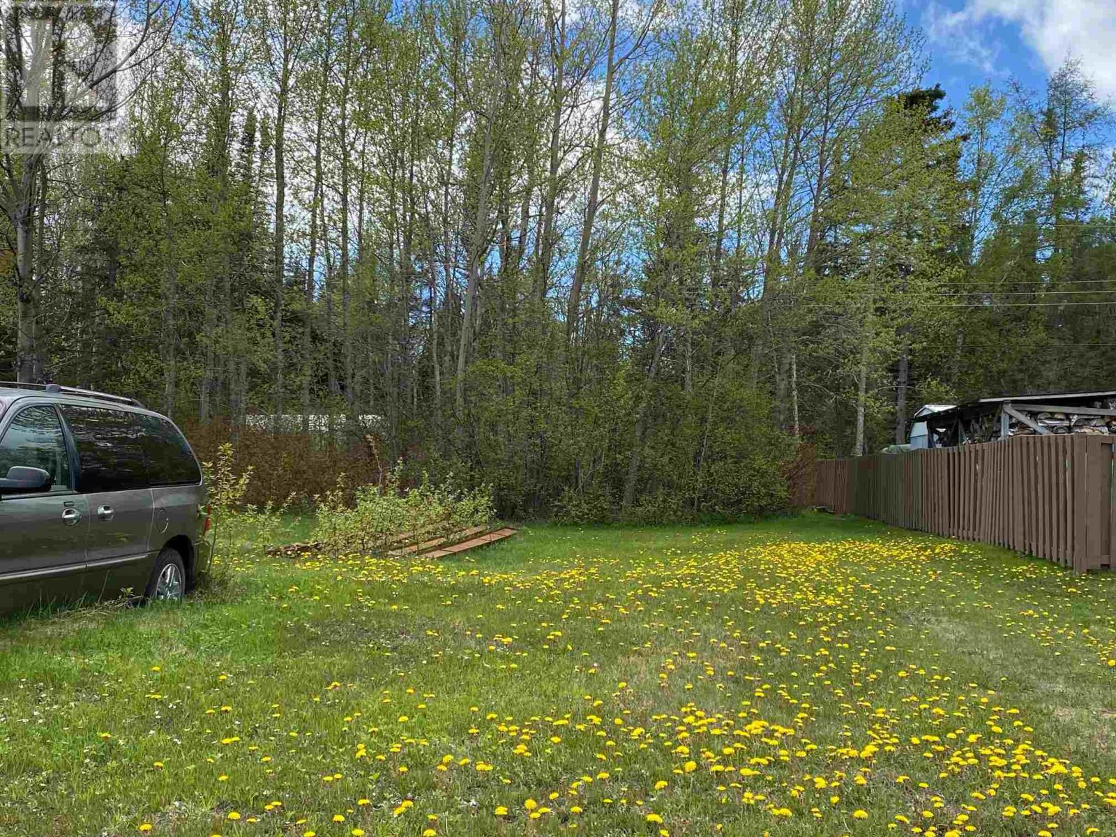 8 Eastgrove Cres, Terrace Bay, ON P0T 2W0