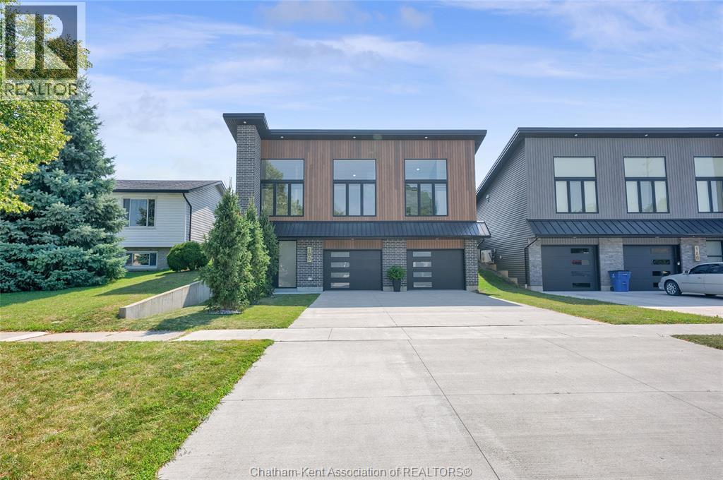 190 Merritt Ave, Chatham, ON N7M 5Y4