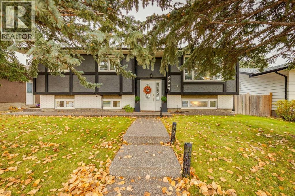 9927 Oakfield Dr SW, Calgary, AB T2V 1R7