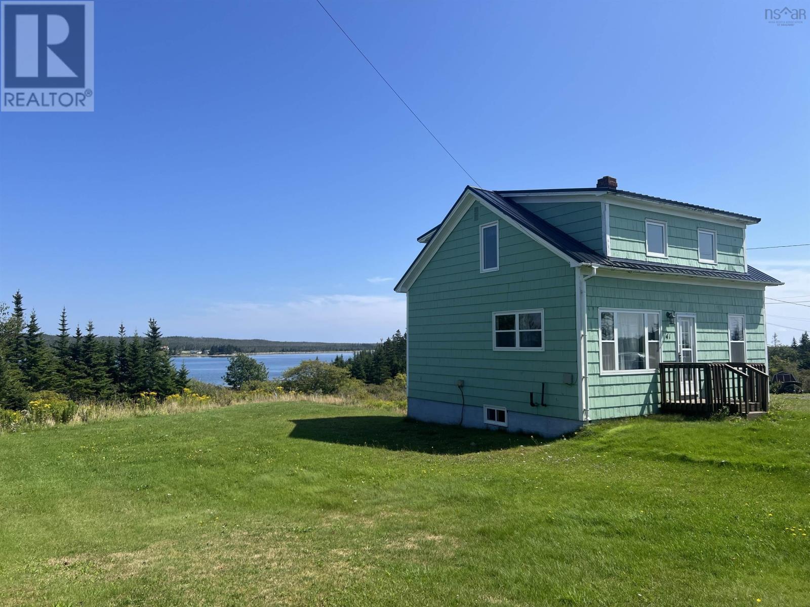 41 Port Bickerton Village Rd, Port Bickerton, NS B0J 1A0