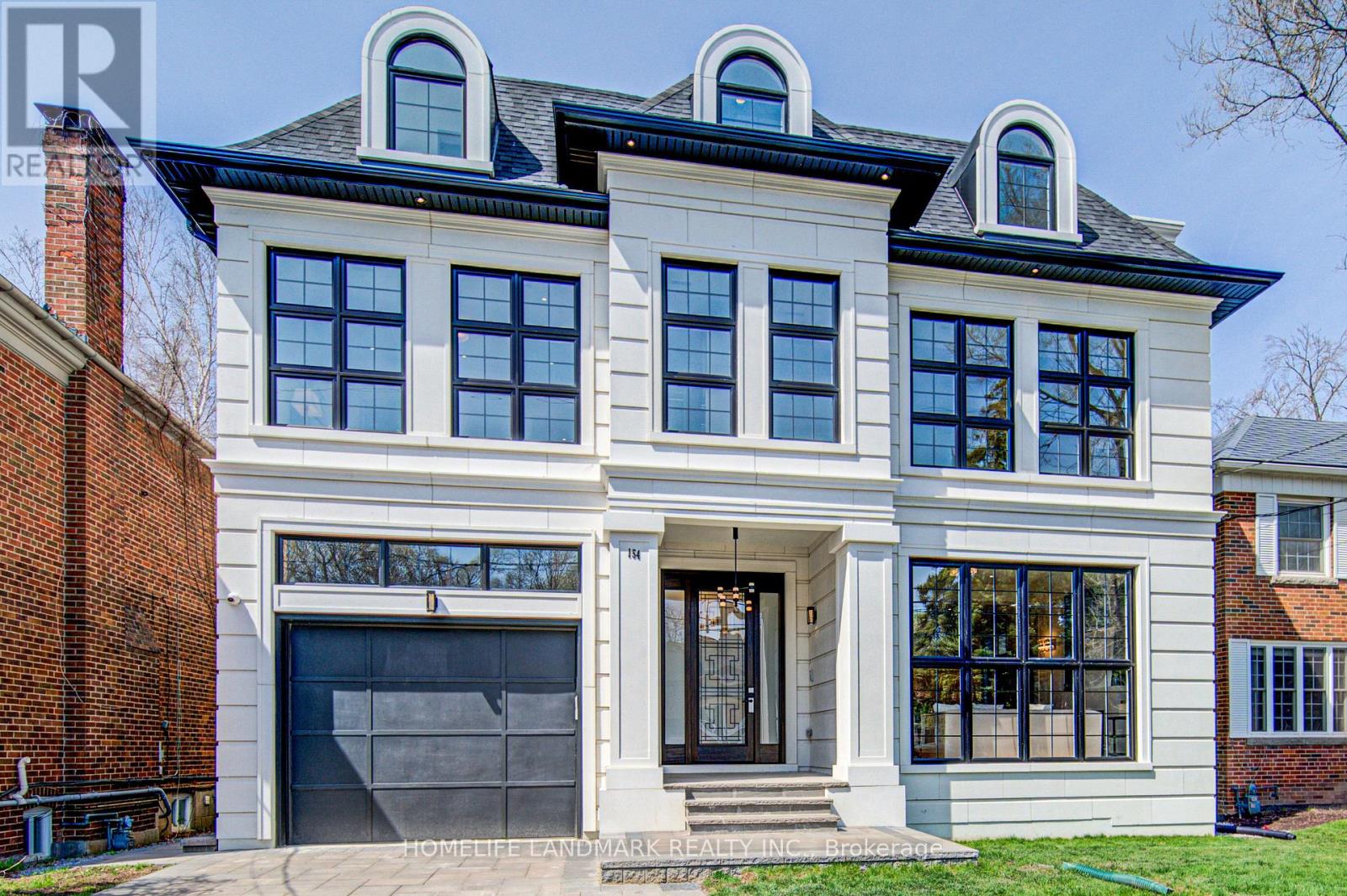 154 Glen Cedar Rd, Toronto, ON M6C 3G5