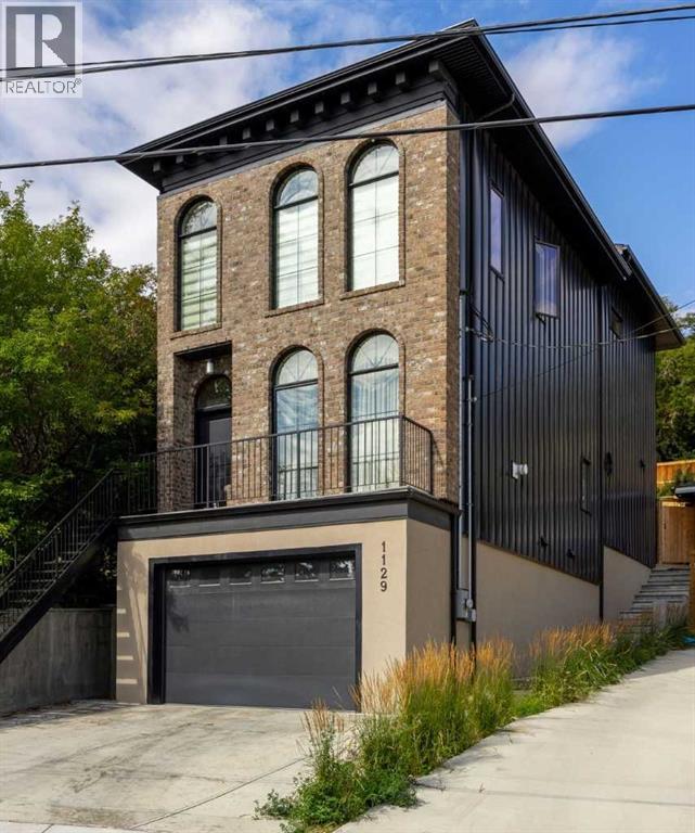 1129 Maggie St SE, Calgary, AB T2G 4L8