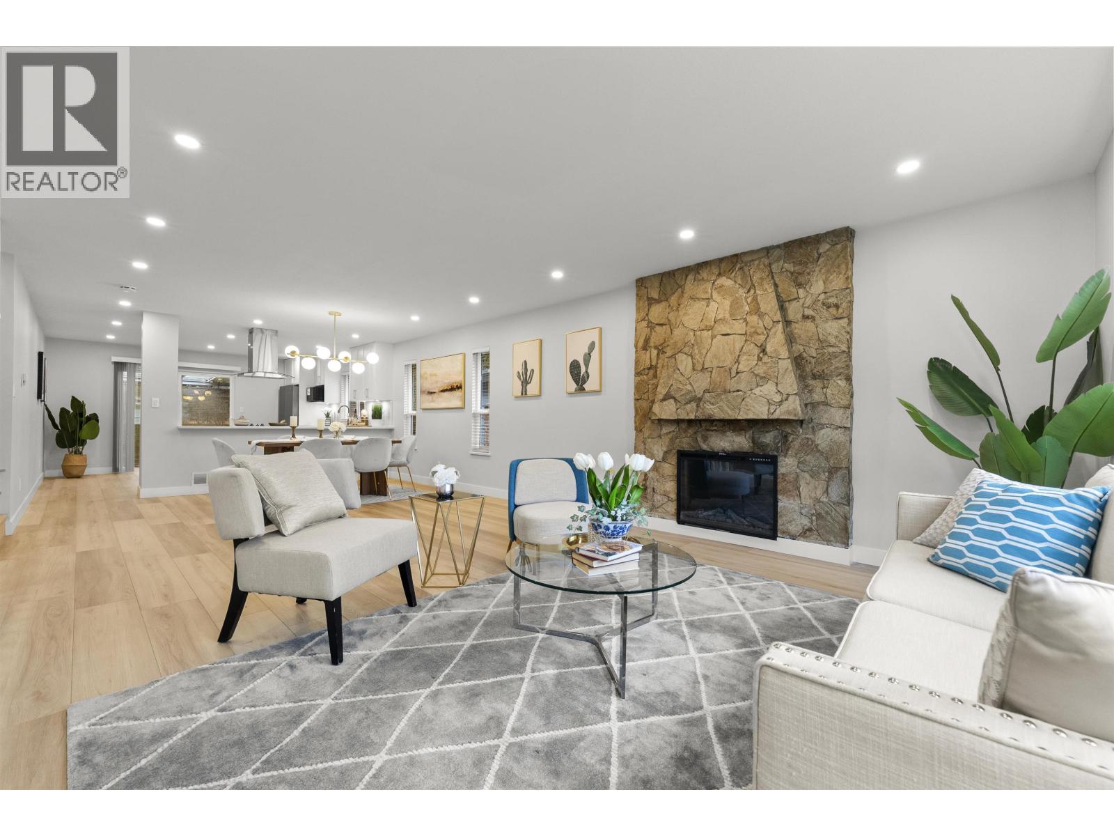 3055 Rothbury Pl, Burnaby, BC V5A 4J5