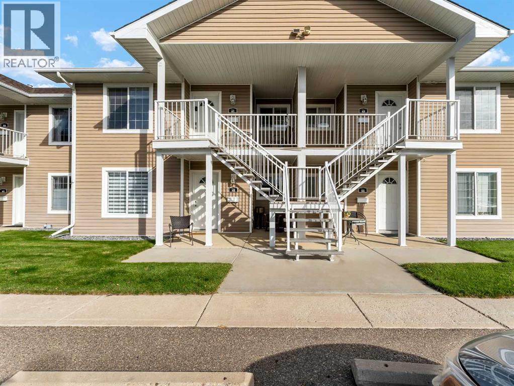 41 Northlands Ln NE, Medicine Hat, AB T1C 0A8