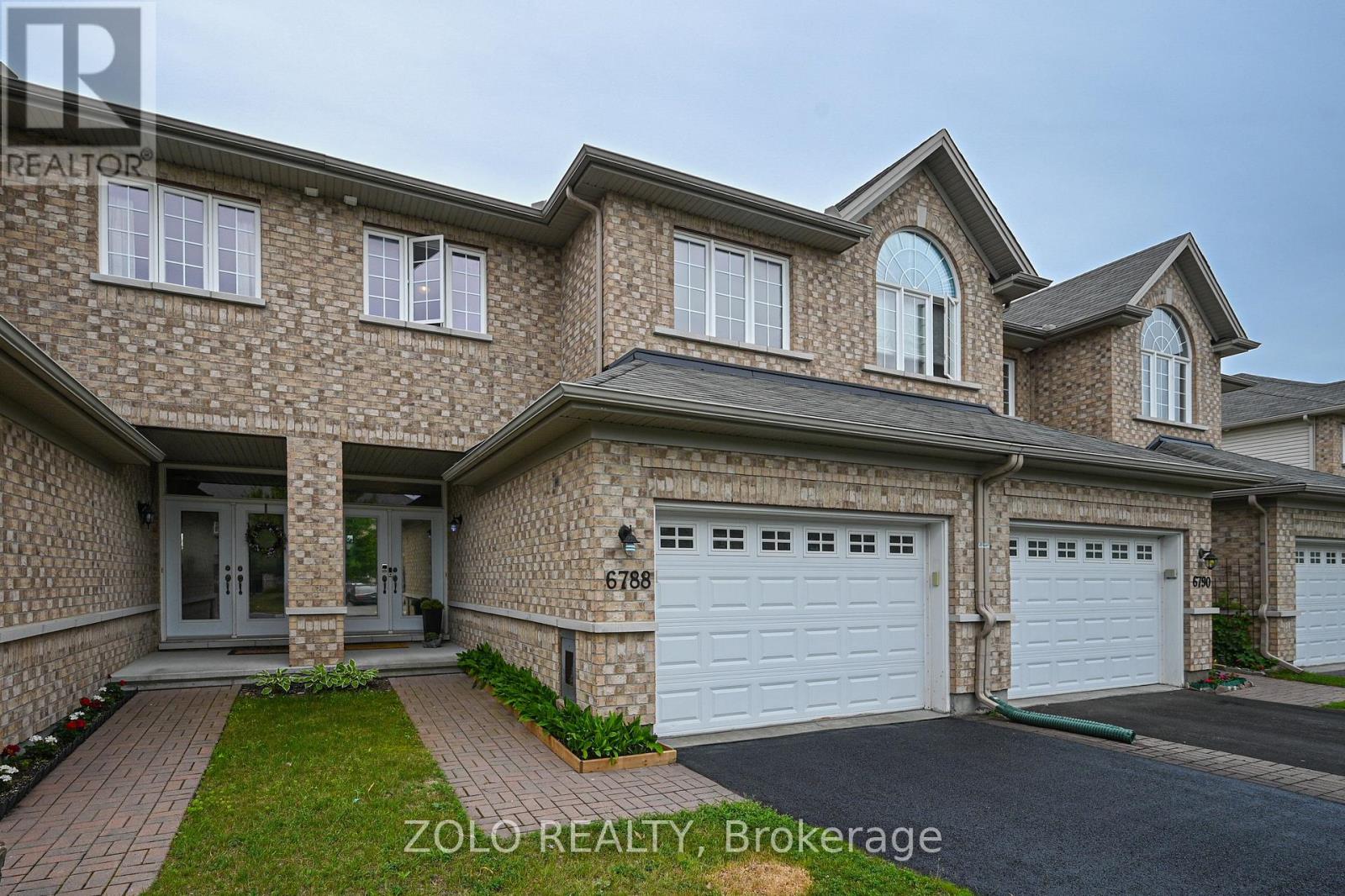 6788 Breanna Cardill St, Ottawa, ON K4P 0C3