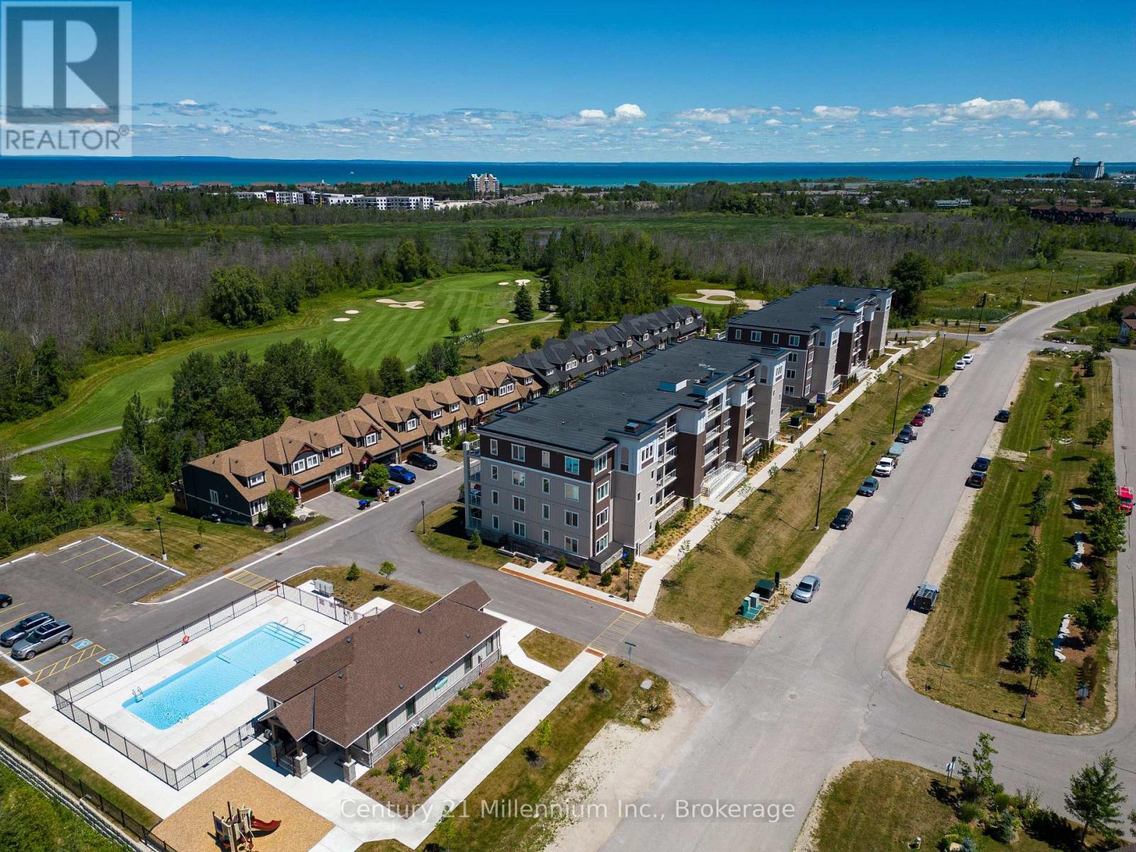 205 17 Spooner Cres, Collingwood, ON L9Y 1T3