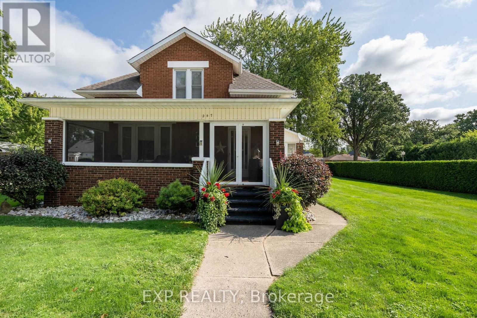 247 Furnival Rd, West Elgin, ON N0L 2C0