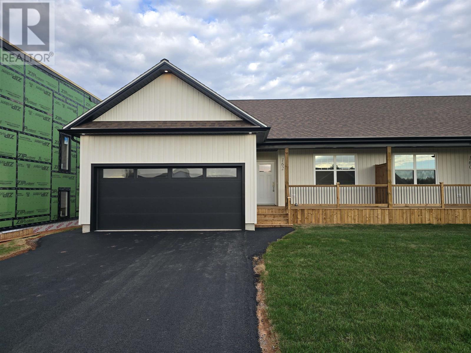 162 Kindred Ave, Charlottetown, PE C1C 0Y8