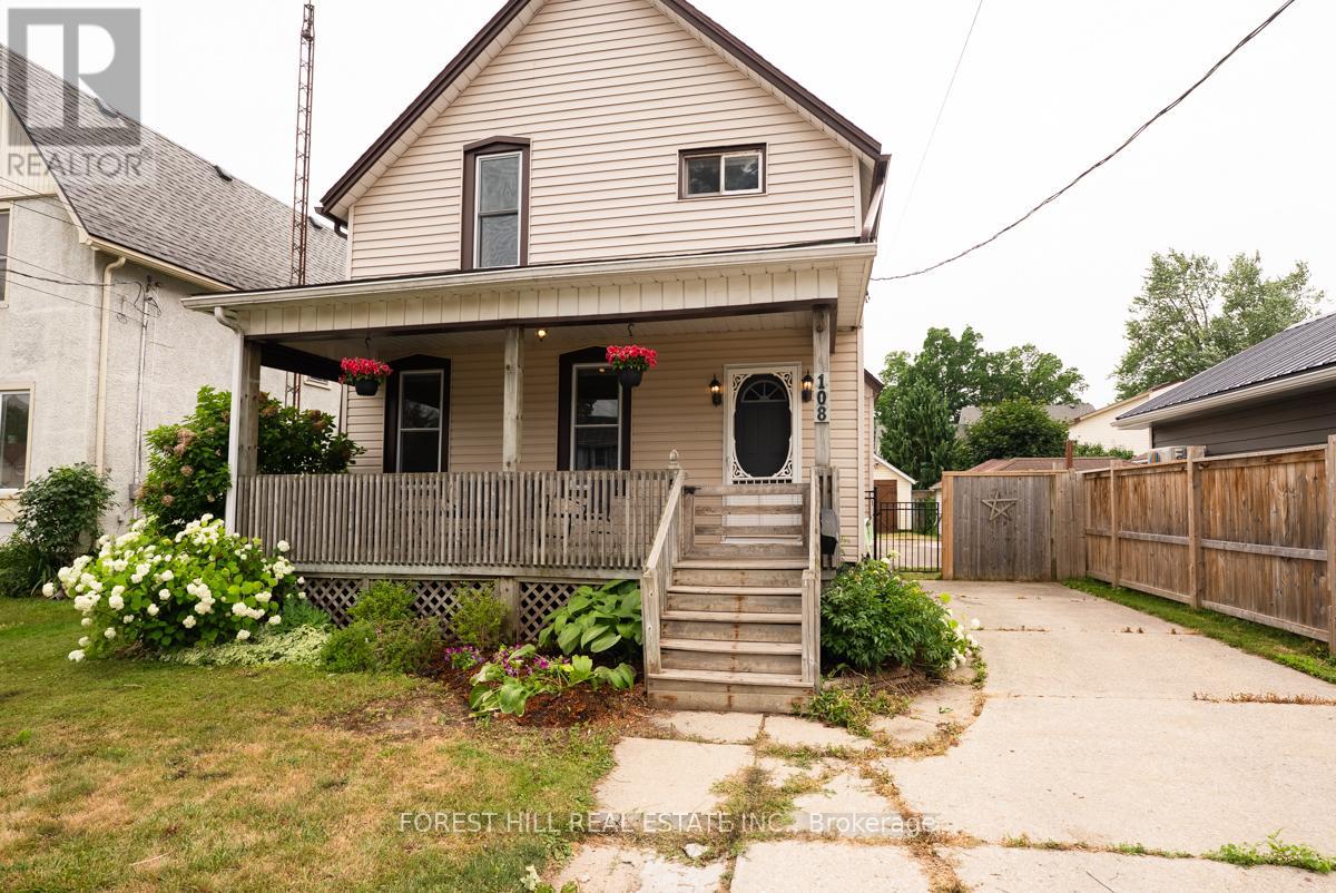 108 Cross St E, Haldimand Dunnville, ON N1A 1B8