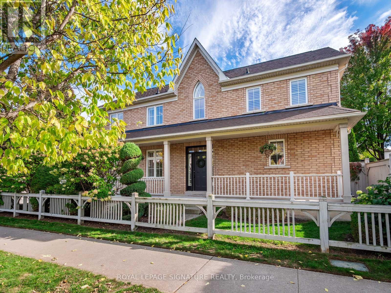 2 Denbury Ct, Whitby Brooklin, ON L1M 2P3