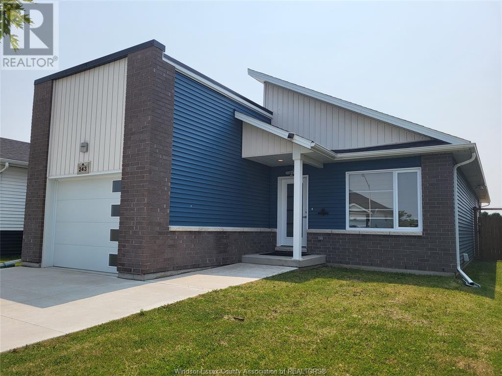 243 Manning Dr, Chatham, ON N7M 0S5