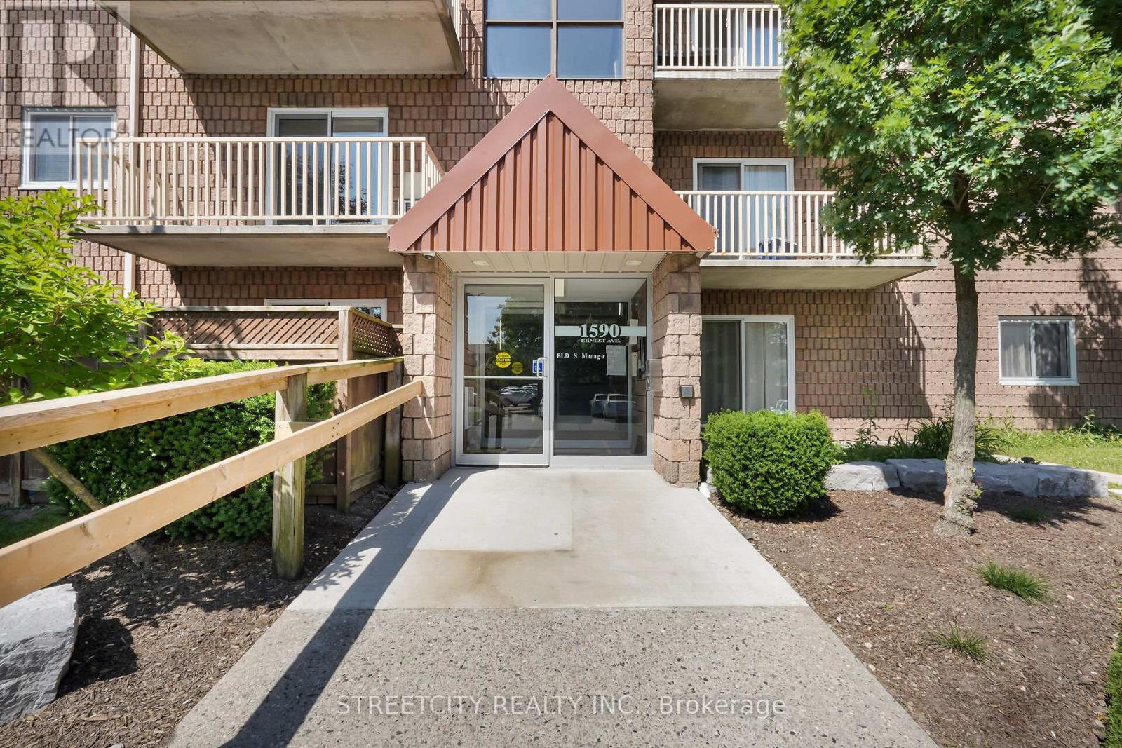 206 1590 Ernest Ave, London, ON N6E 2V4