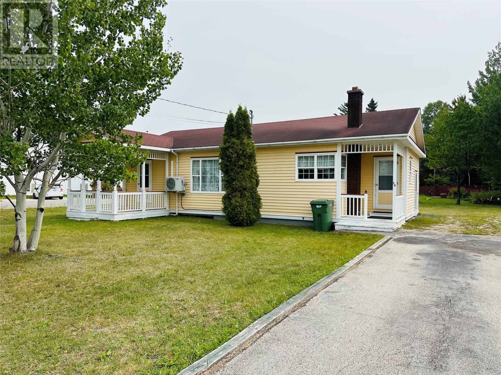 16 Colbourne St, Deer Lake, NL A8A 1E4
