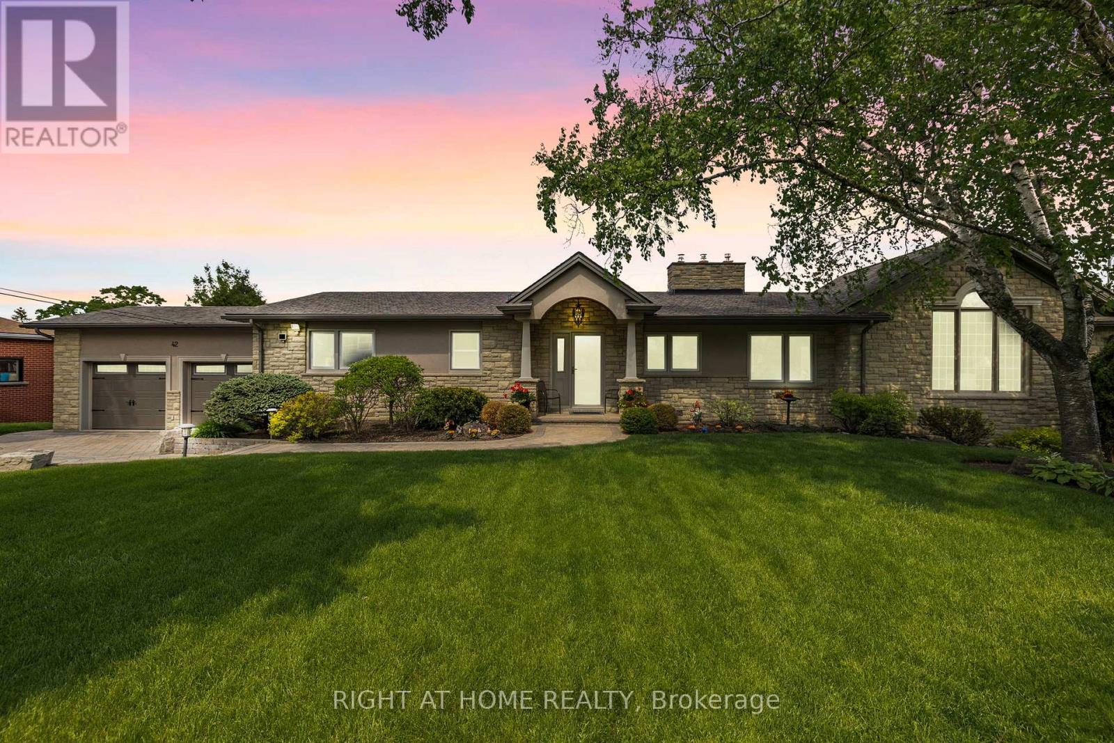 42 Valleyview Rd, Brampton, ON L6Z 4P9