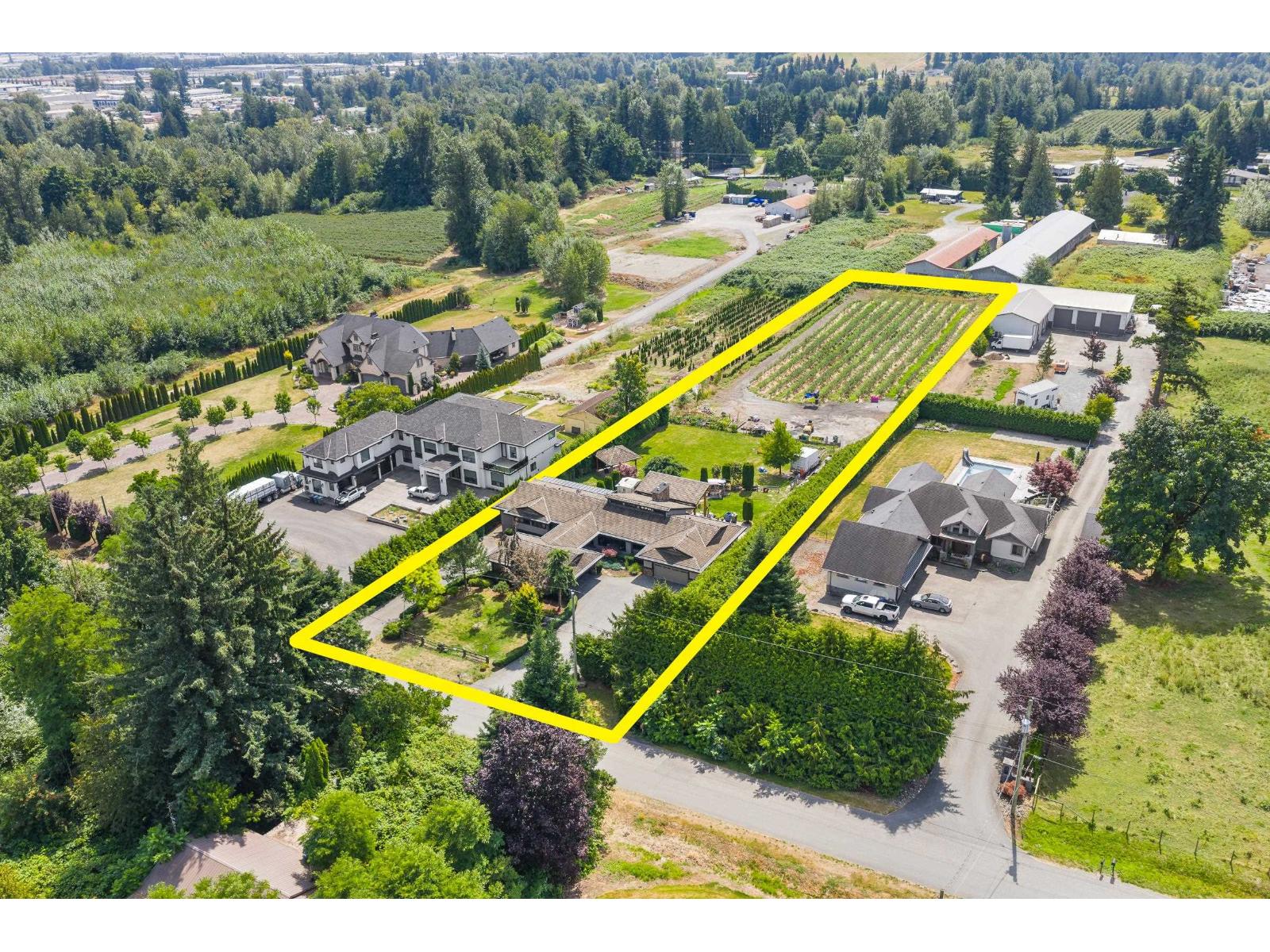 29852 Maclure Rd, Abbotsford, BC V4X 1G5
