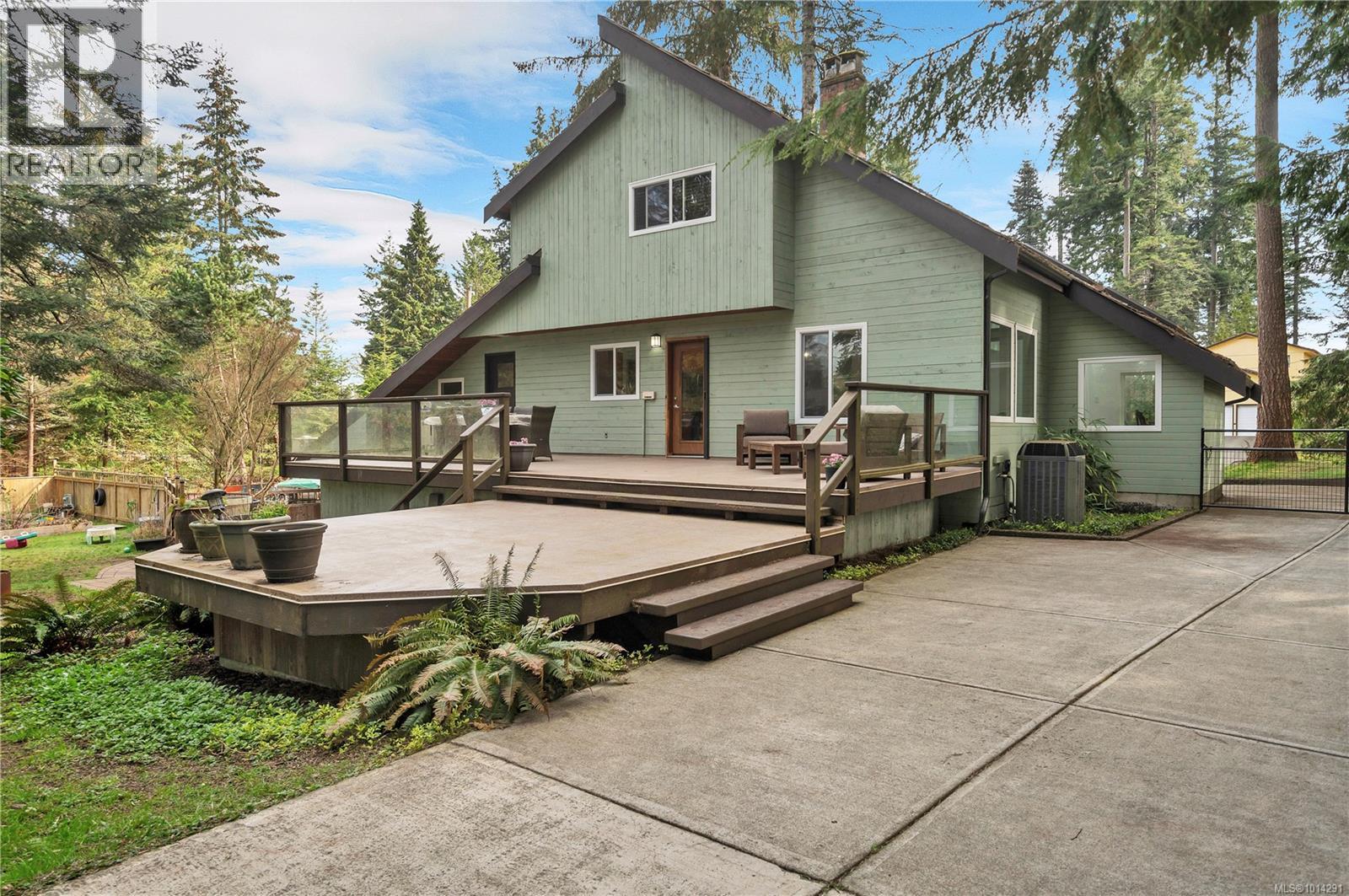 3844 Sutil Rd, Campbell River, BC V9H 1J5