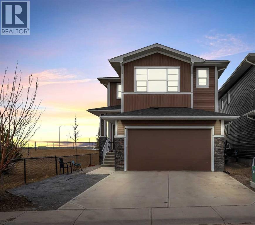 95 Redstone Hts NE, Calgary, AB T3N 1P4