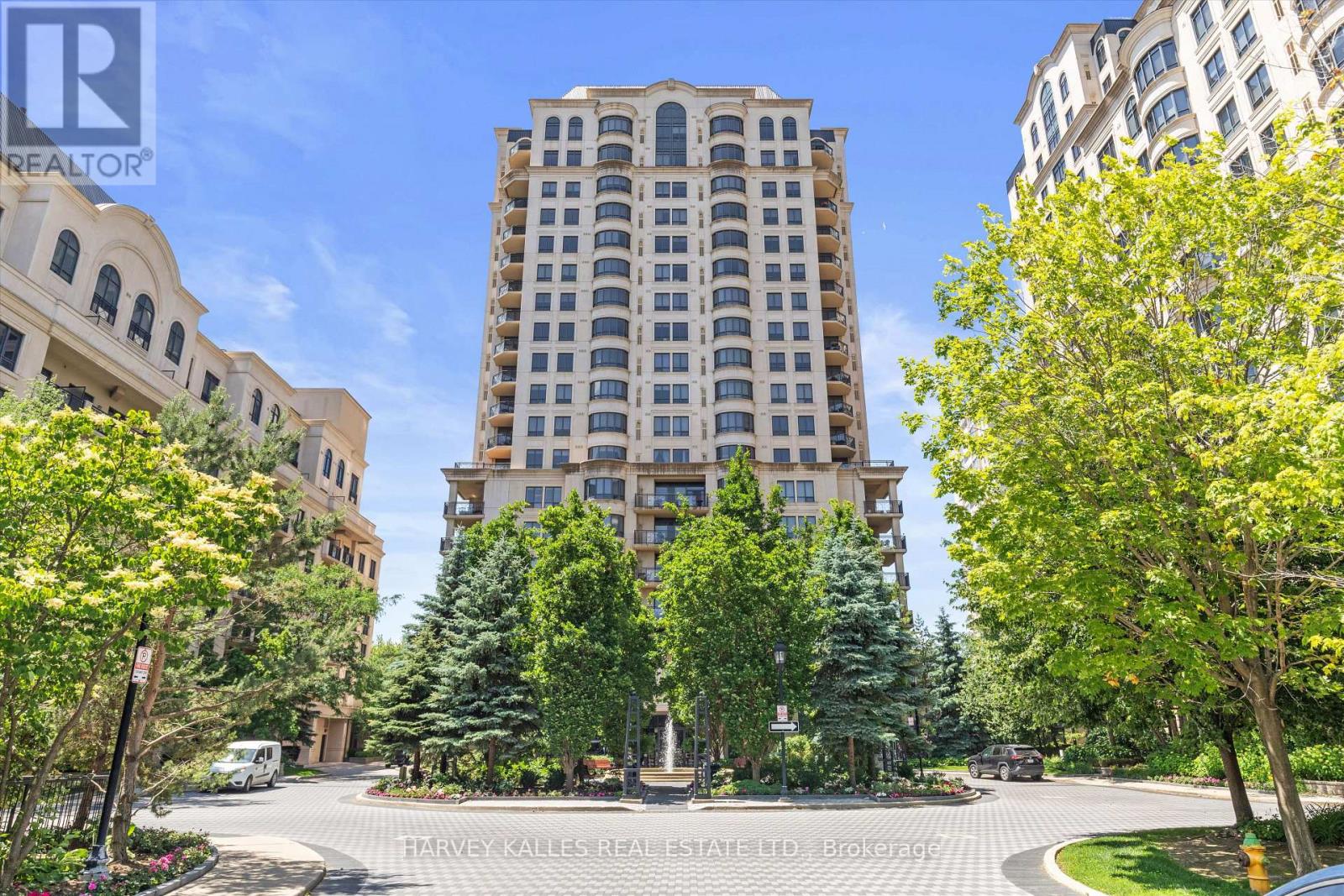 662 Sheppard Ave E, Toronto, ON M2K 3E6