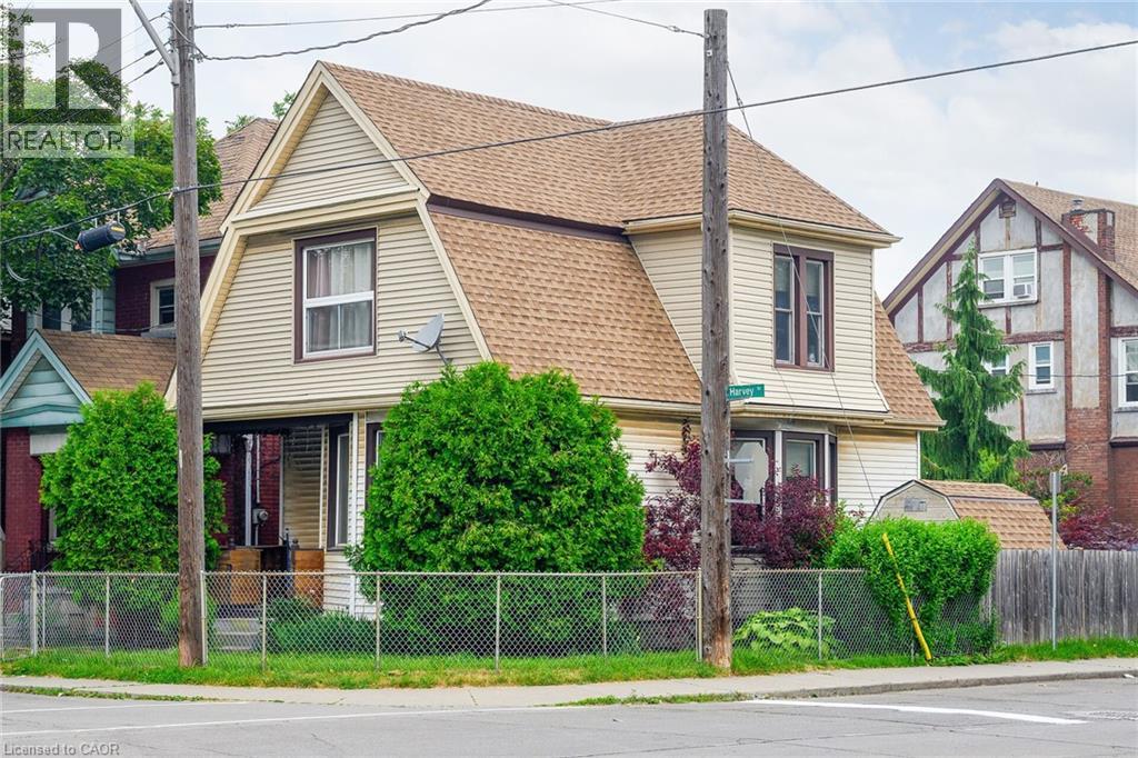 55 Harvey St, Hamilton, ON L8L 2L9