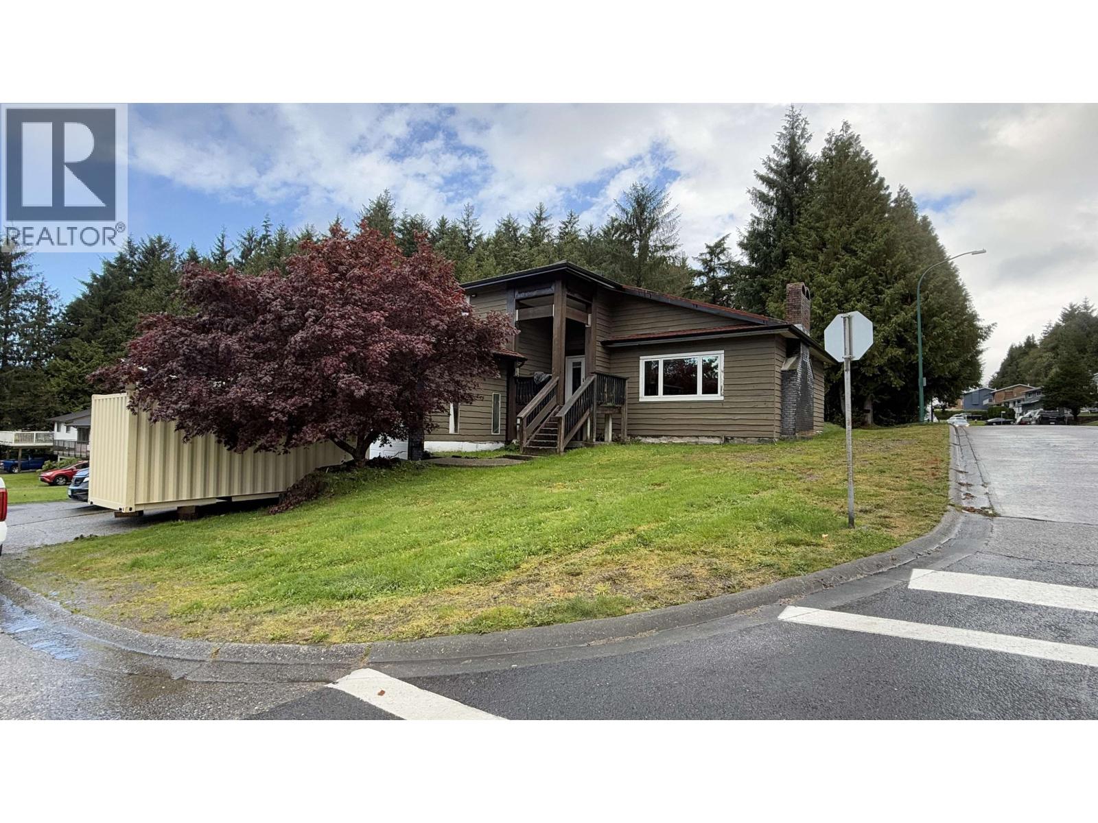 523 Pillsbury Ave, Prince Rupert, BC V8J 4A5