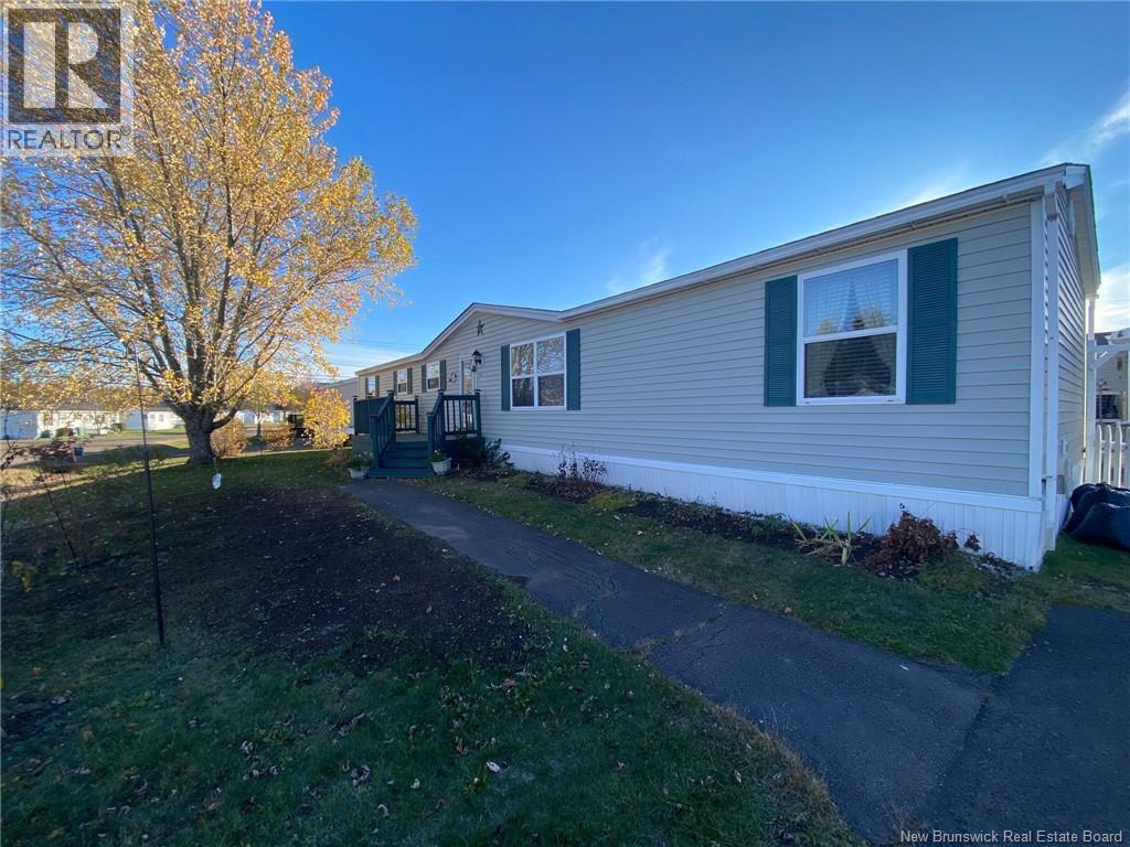 24 Montreux St, Moncton, NB E1H 2Y9