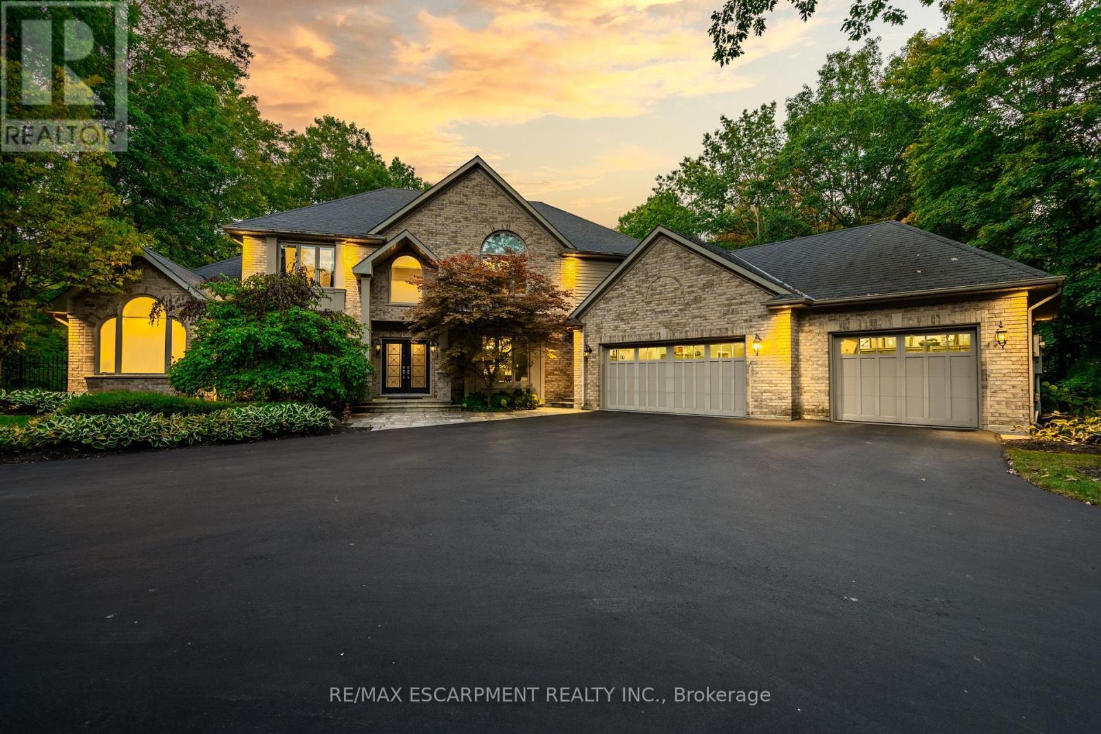 26 Parkshore Pl, Hamilton, ON L0R 1H1