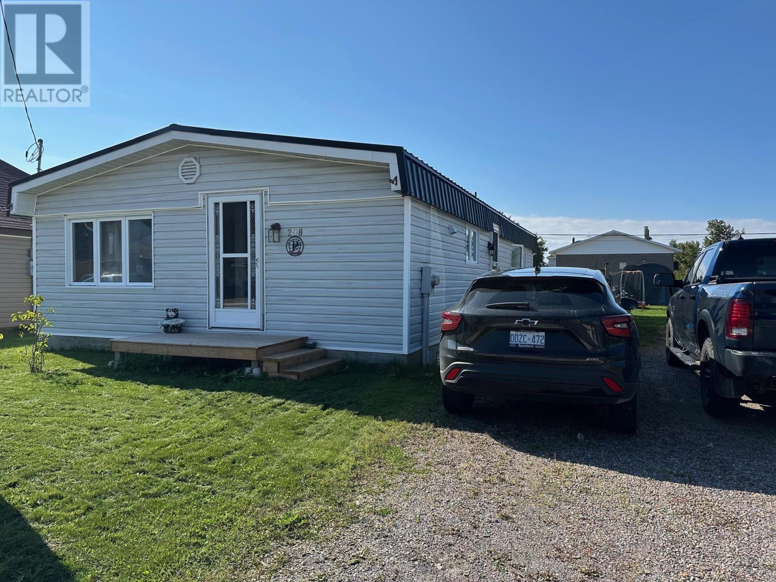 208 Ontario St, Schreiber, ON P0T 2S0