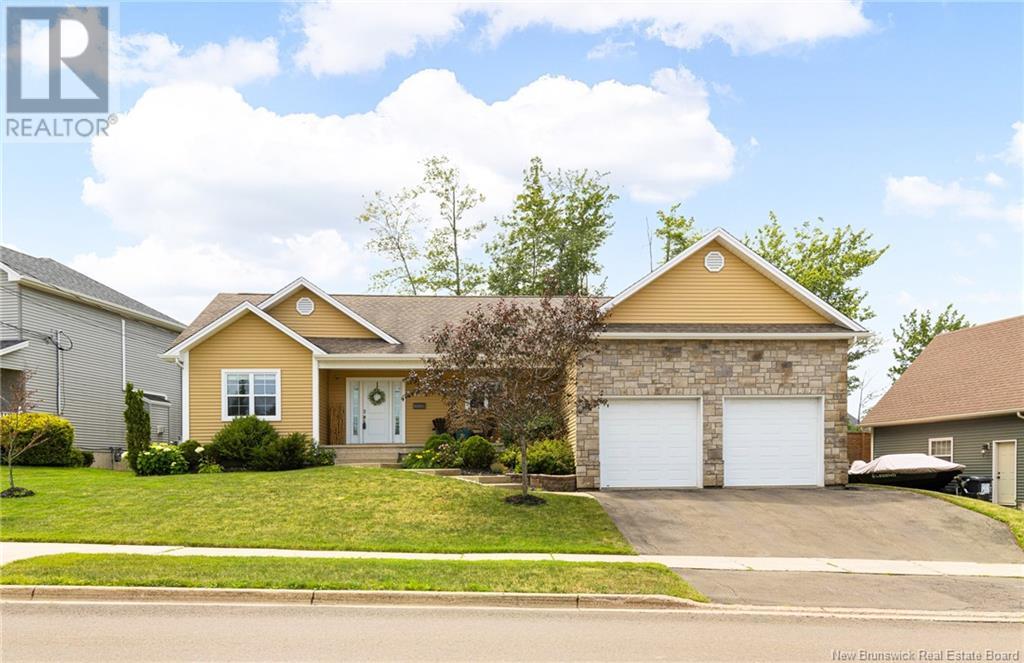 123 Erinvale Dr, Moncton, NB E1A 6T4