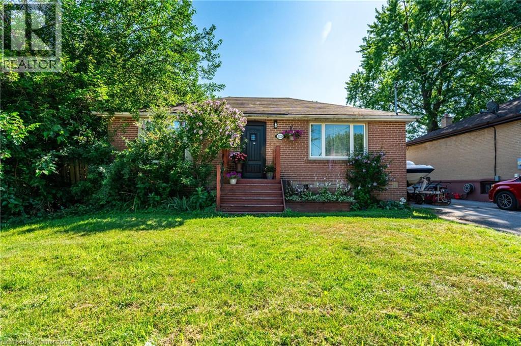 1128 Homewood Dr, Burlington, ON L7P 2M2