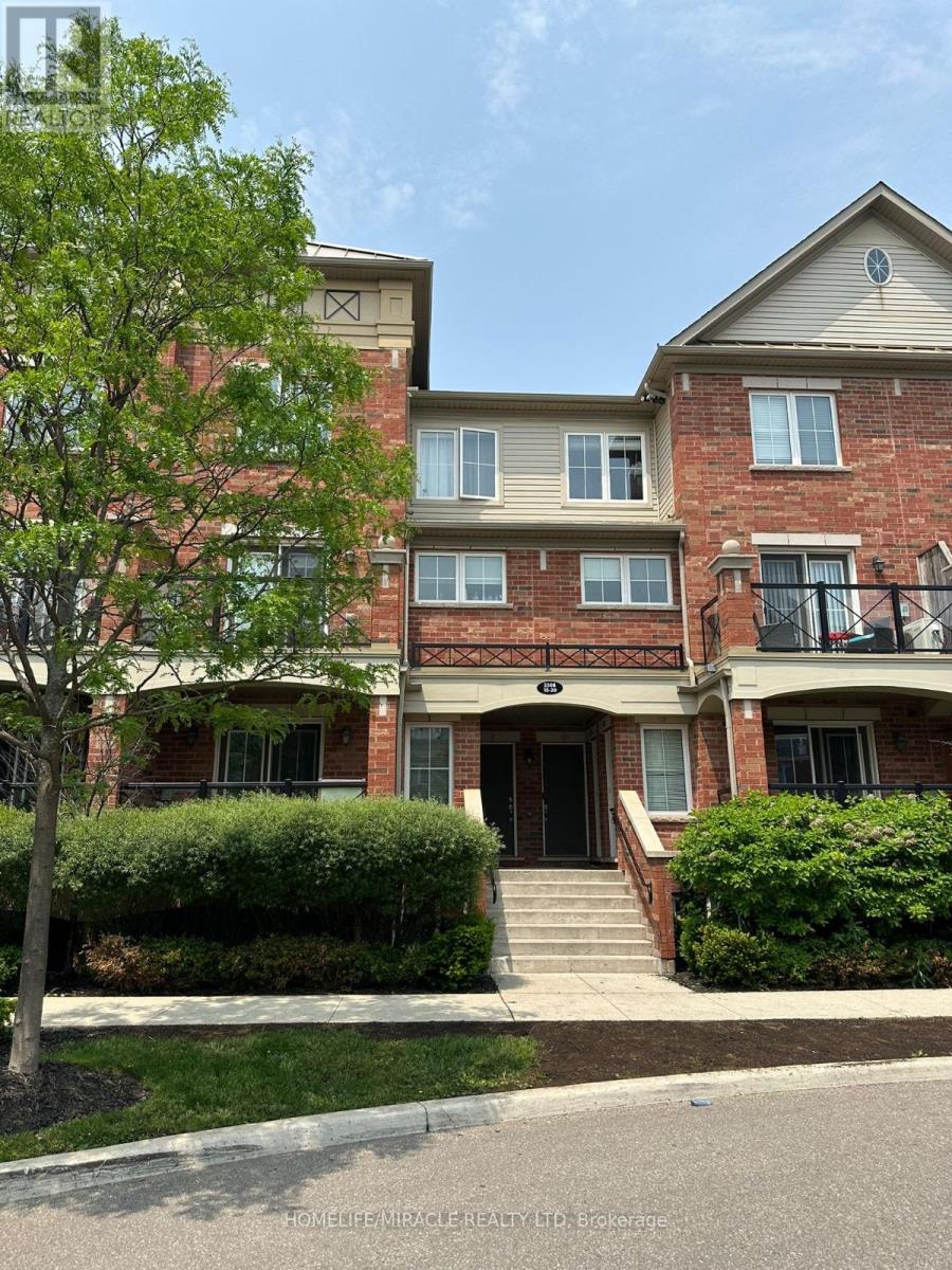 18 2508 Post Rd, Oakville, ON L6H 0G6