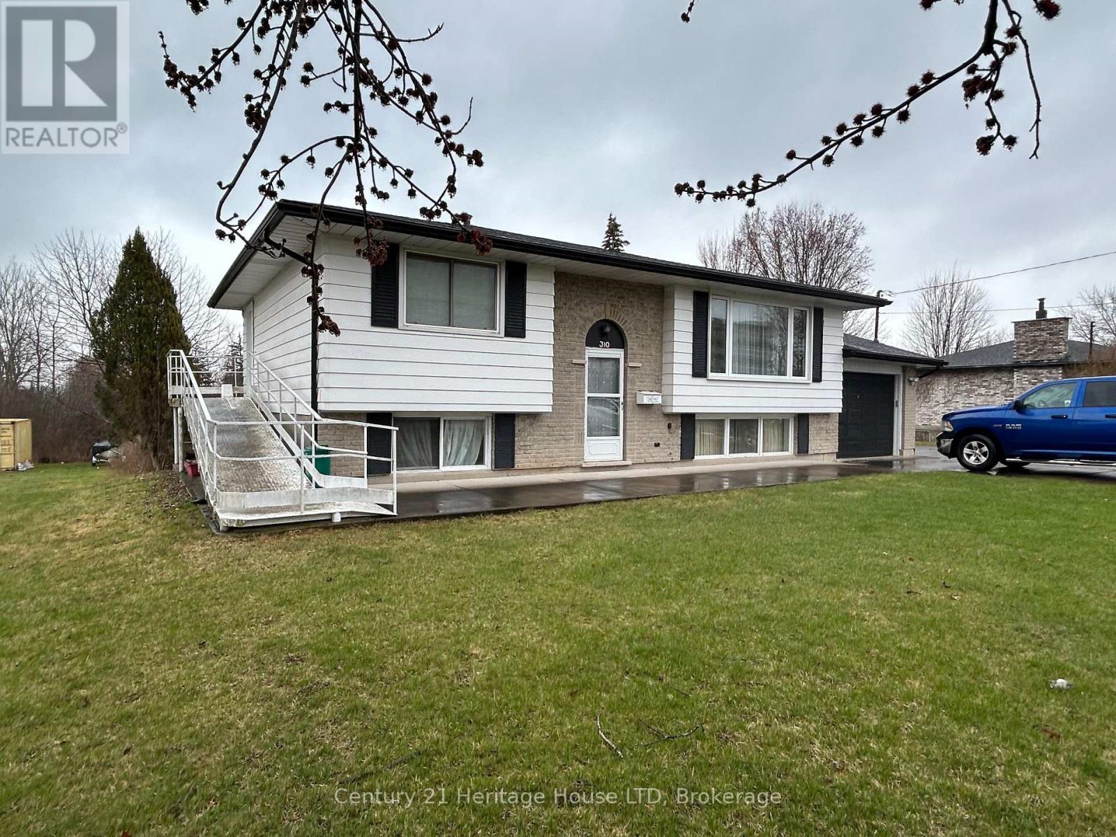 310 Albany St, Fort Erie, ON L2A 1L4