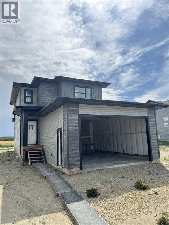 6 Ian Way, Sylvan Lake, AB T4S 0W5