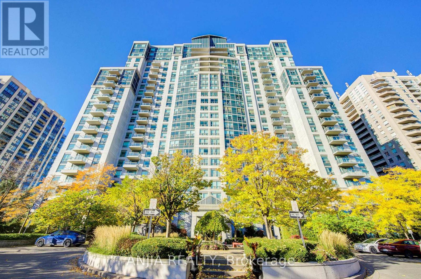 808 188 Doris Ave, Toronto, ON M2N 6Z5