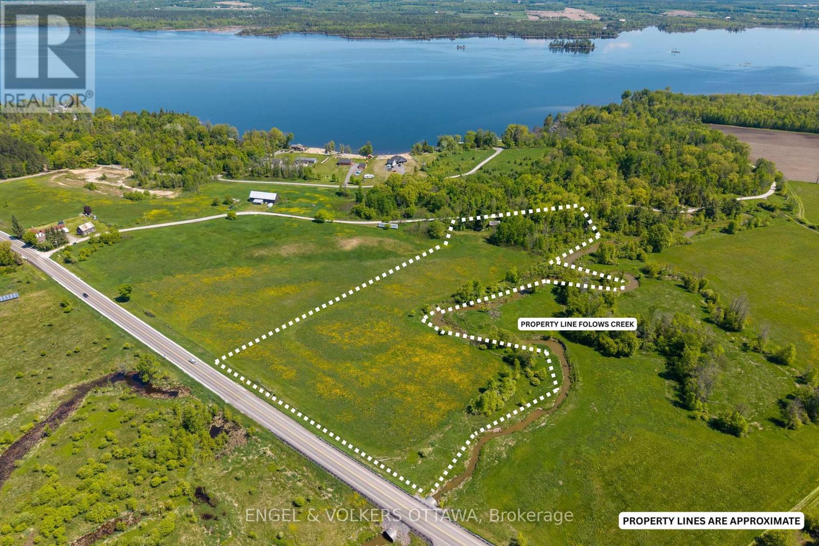 3 Leavoy Lane, Horton, ON K7V 3Z8