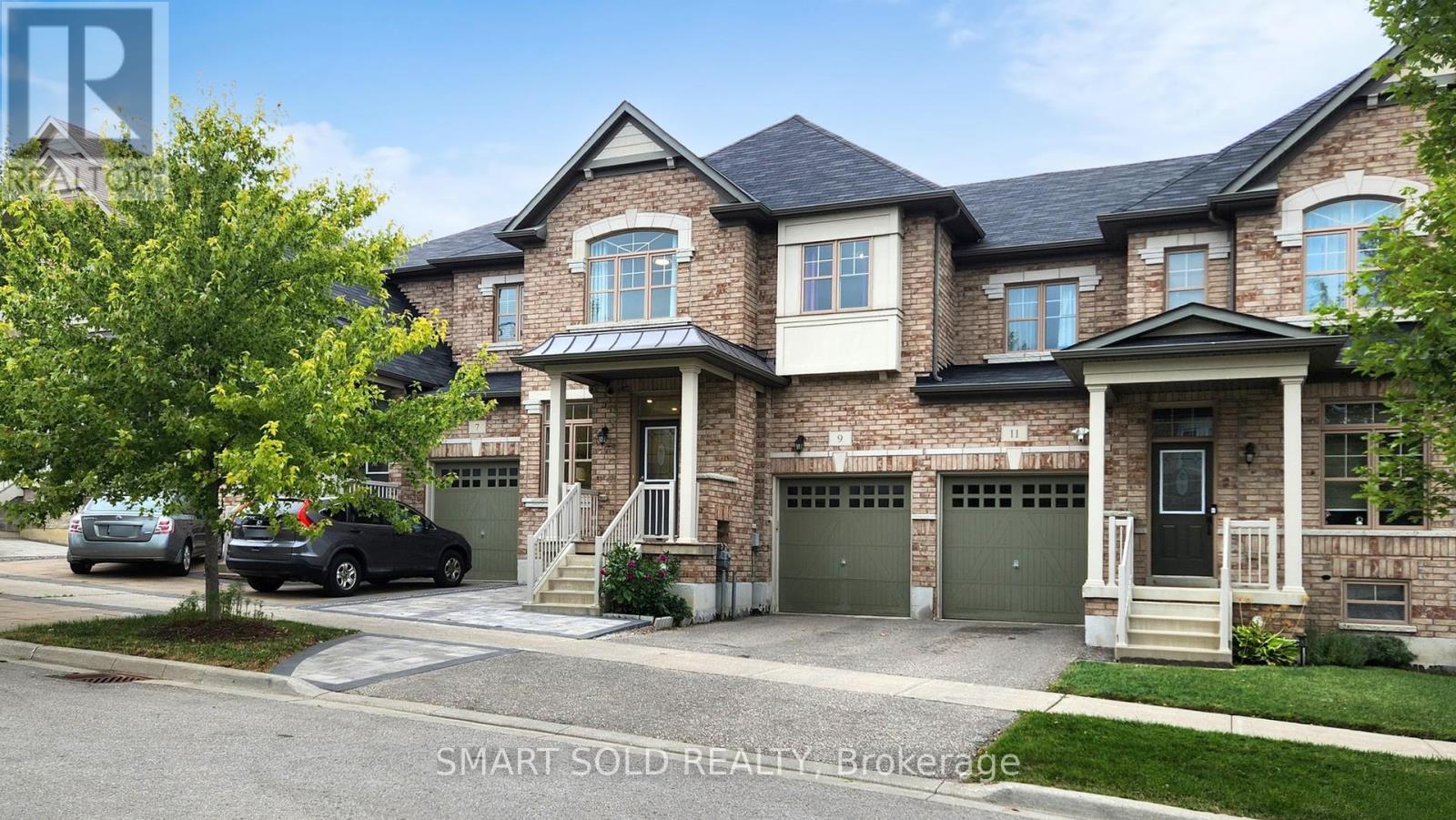 9 Percy Stover Dr, Markham, ON L3R 0K6
