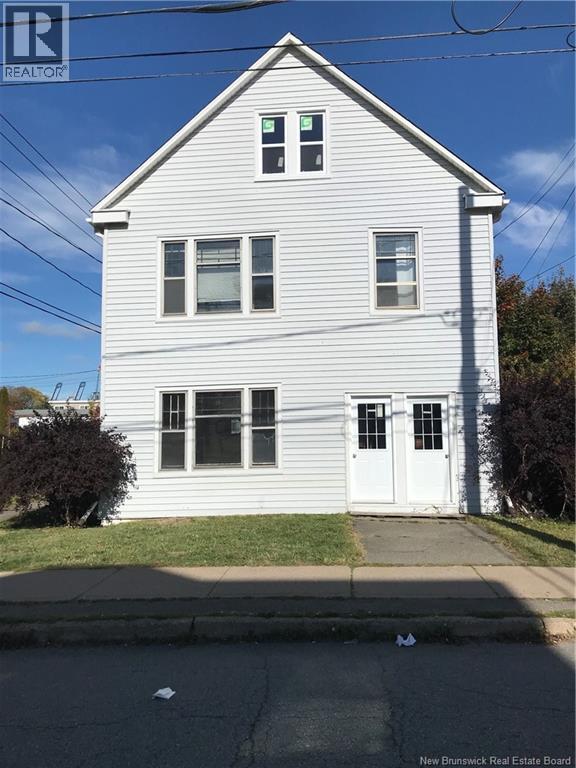 210 212 Ludlow St, Saint John, NB E2M 1E2