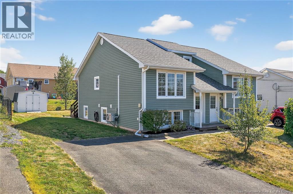 99 Penrose St, Moncton, NB E1E 4W5