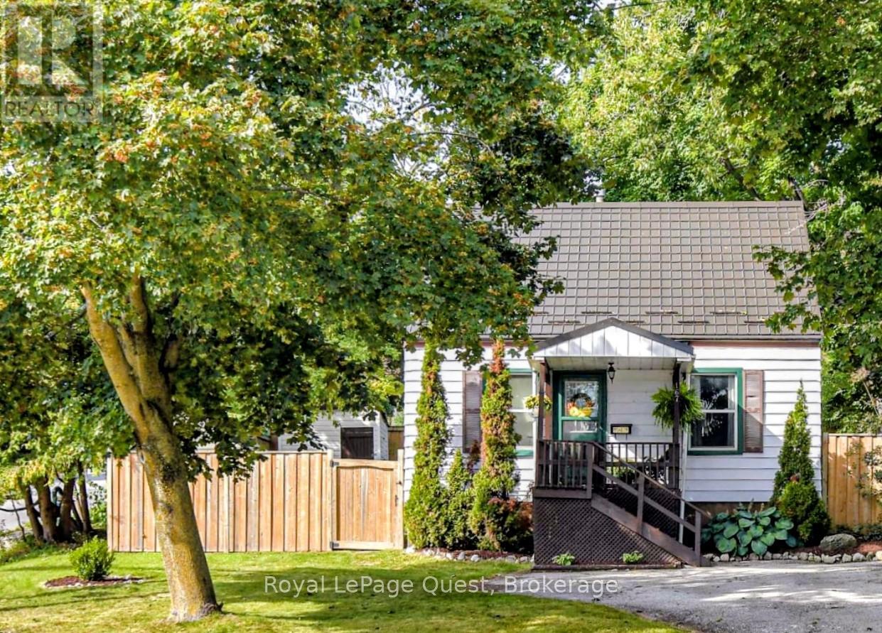 167 Memorial Ave, Orillia, ON L3V 5X5