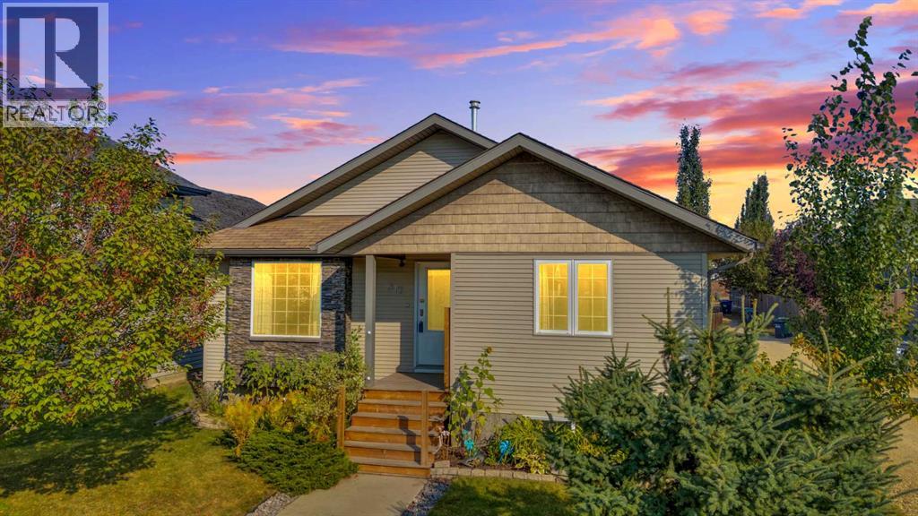 317 Jenner Cres, Red Deer, AB T4P 0B3