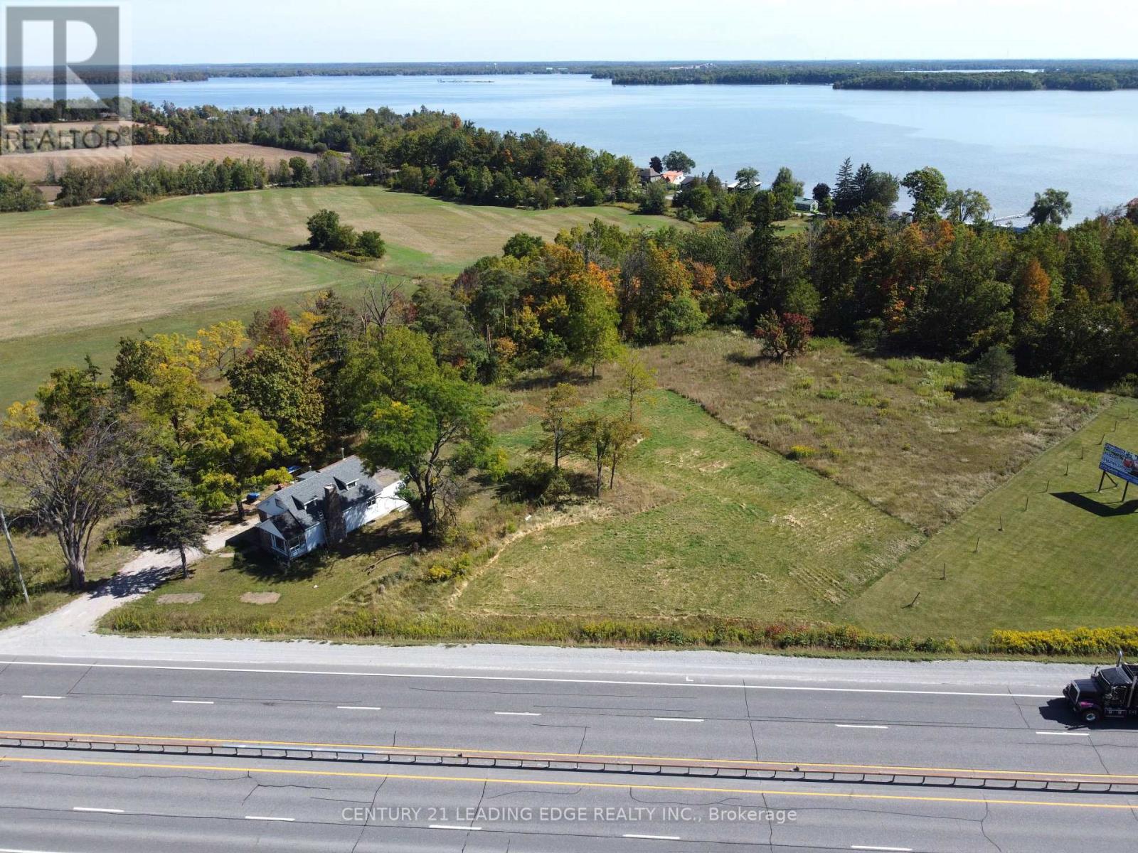 8165 Highway 11 Hwy, Severn, ON L3V 0Z4
